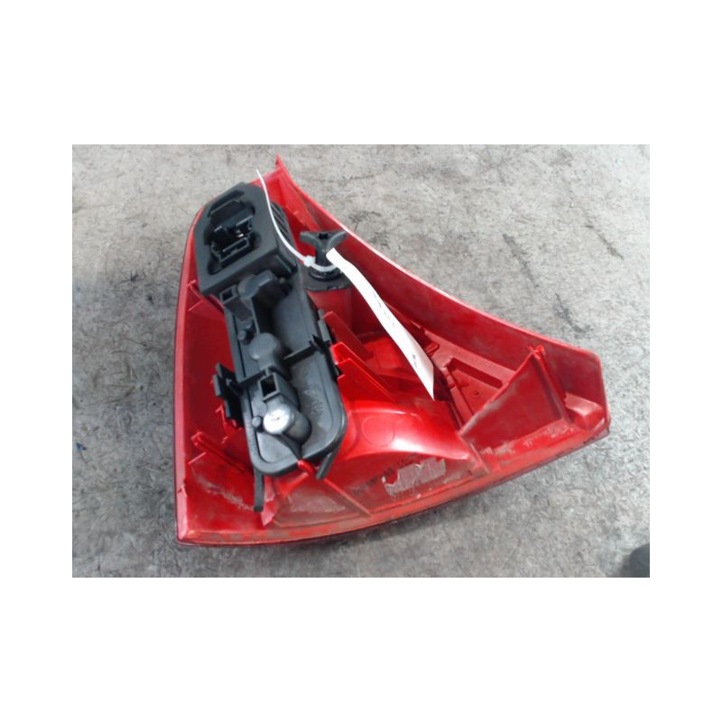 FEU ARRIERE DROIT RENAULT CLIO II PH.1 98-2001