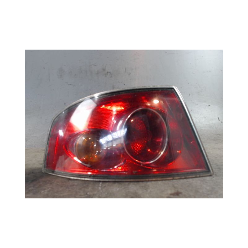 FEU ARRIERE GAUCHE  SEAT IBIZA 2002-2006