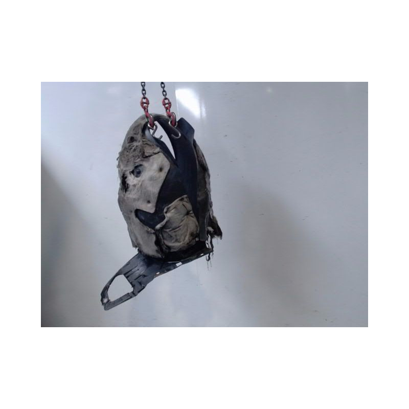 PARE-BOUE AVANT DROIT PEUGEOT 207