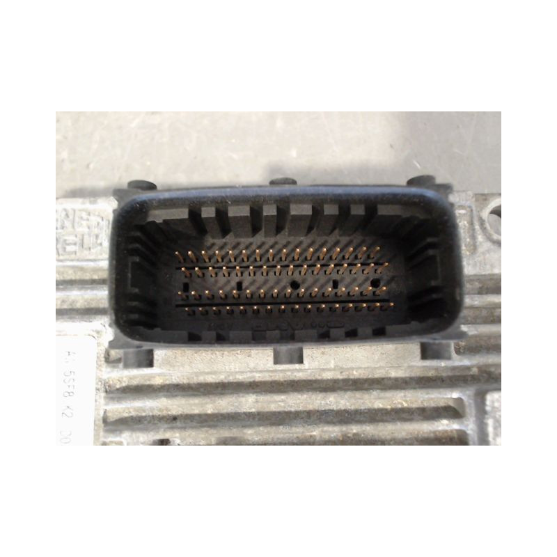 CALCULATEUR MOTEUR FORD KA