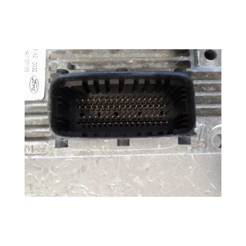 CALCULATEUR MOTEUR FORD KA