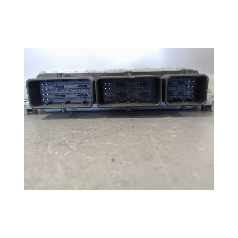 CALCULATEUR MOTEUR RENAULT MEGANE