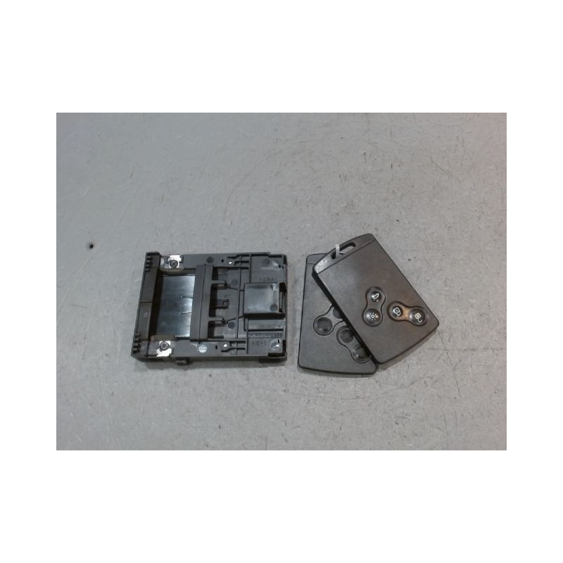 LECTEUR DE CARTE RENAULT MEGANE