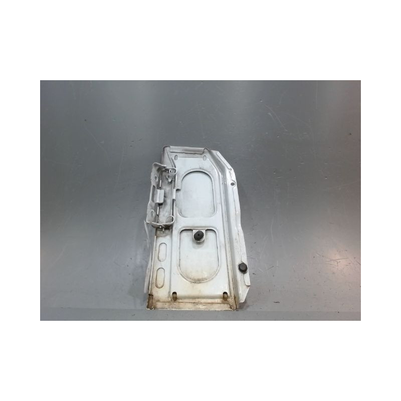 VOLET DE TRAPPE CARBURANT MERCEDES SPRINTER