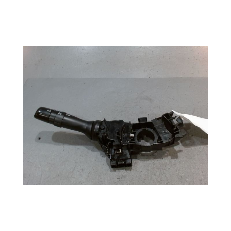 COMMANDE CLIGNOTANT TOYOTA AYGO