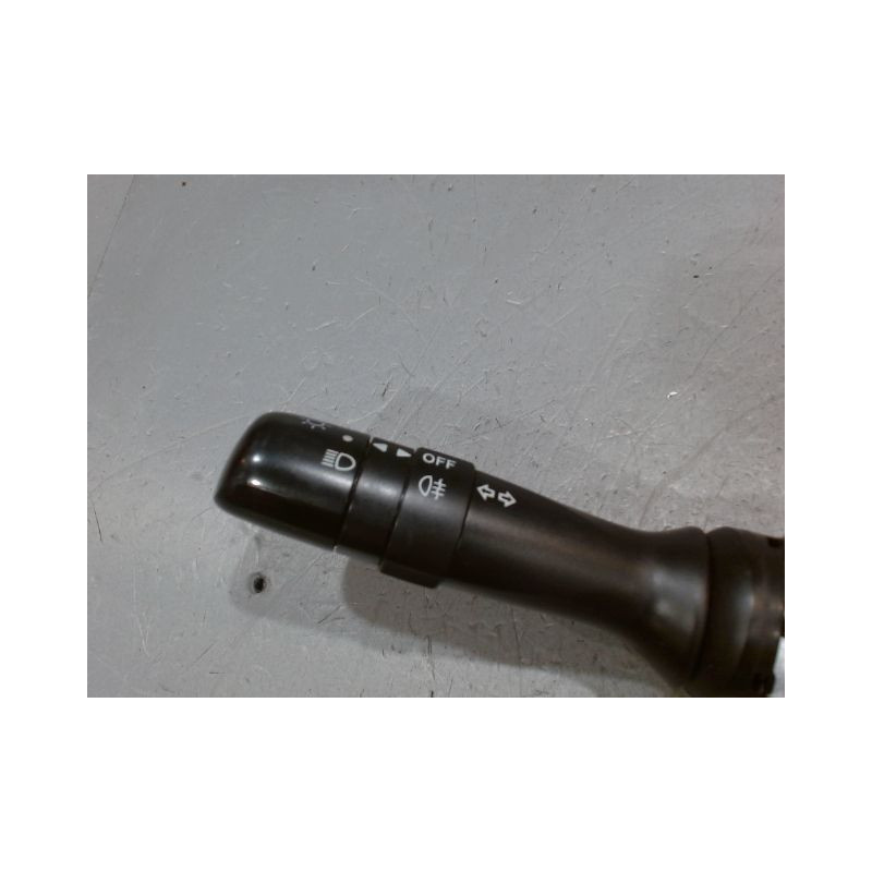 COMMANDE CLIGNOTANT TOYOTA AYGO