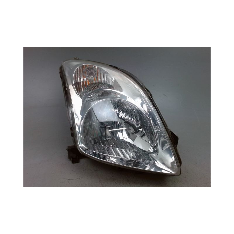 PHARE DROIT SUZUKI SWIFT III 2005-2011