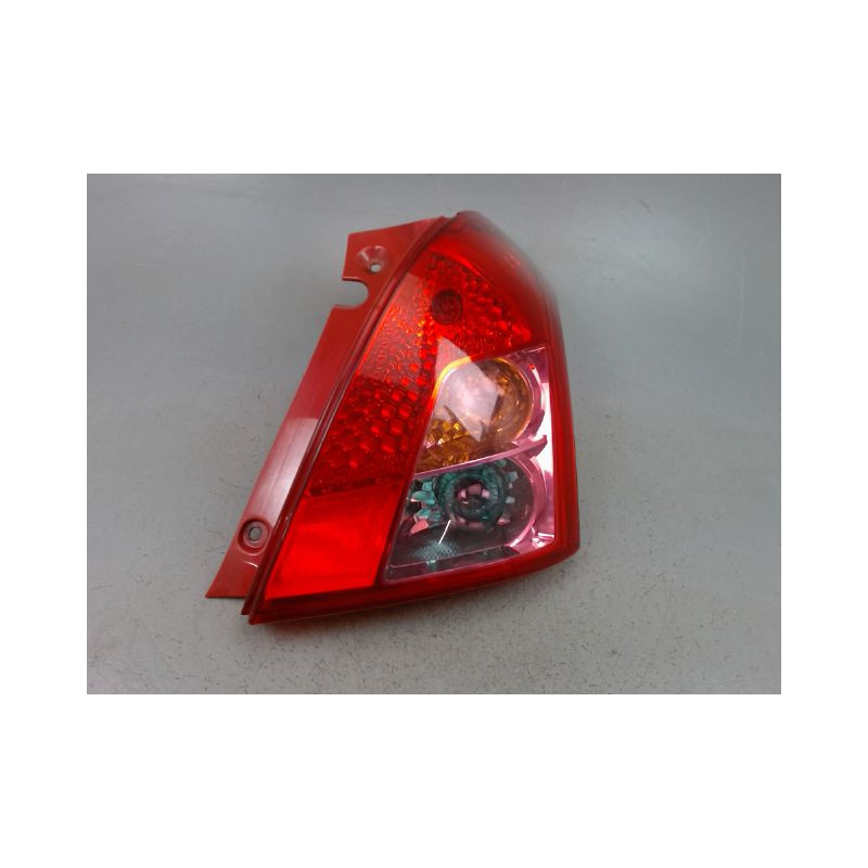 FEU ARRIERE DROIT SUZUKI SWIFT III 2005-2011