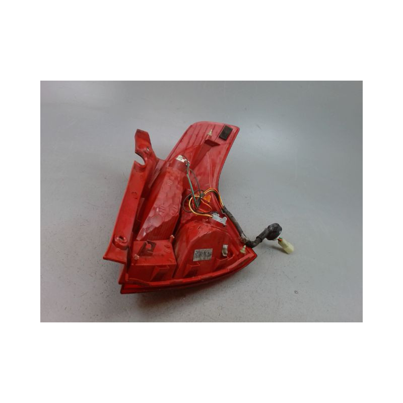 FEU ARRIERE GAUCHE  SUZUKI SWIFT III 2005-2011