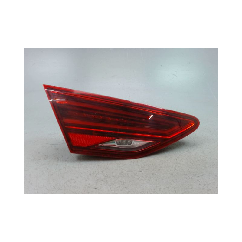 FEU ARRIERE INTERIEUR GAUCHE SEAT LEON 2009-
