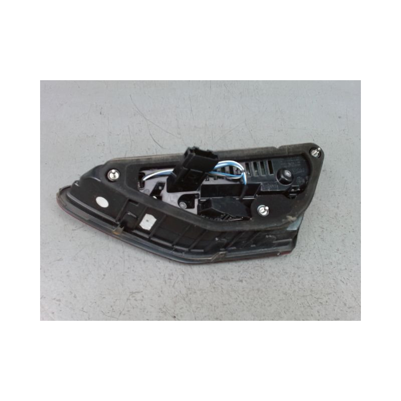 FEU ARRIERE INTERIEUR GAUCHE SEAT LEON 2009-