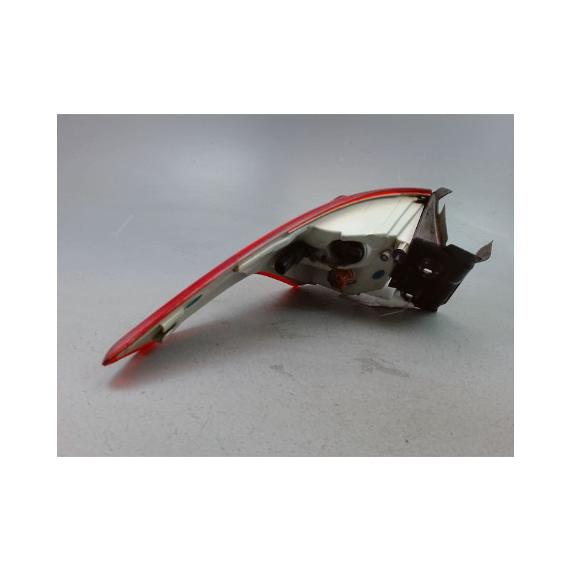 FEU ARRIERE DROIT FORD KUGA -2008