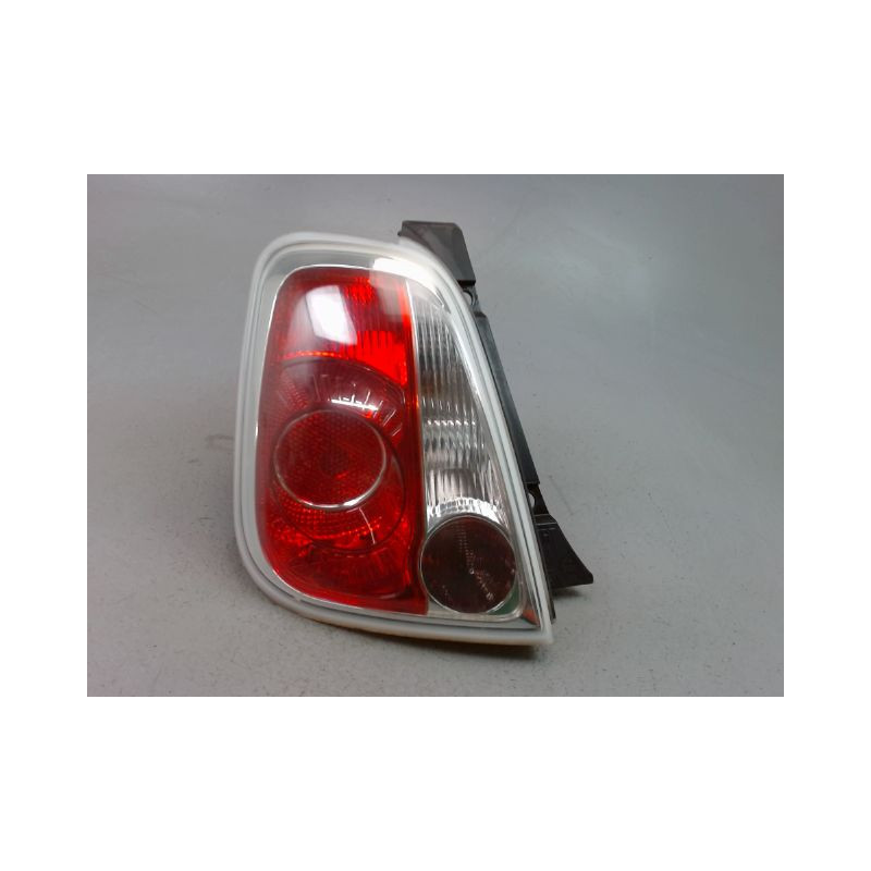 FEU ARRIERE GAUCHE  FIAT 500 2007-