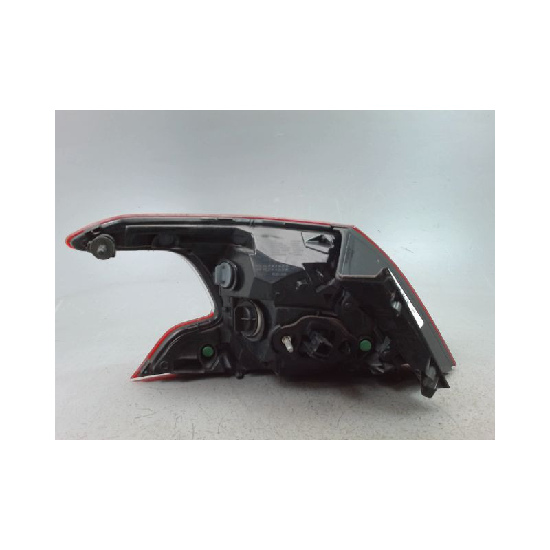FEU ARRIERE DROIT PEUGEOT 308 2011-