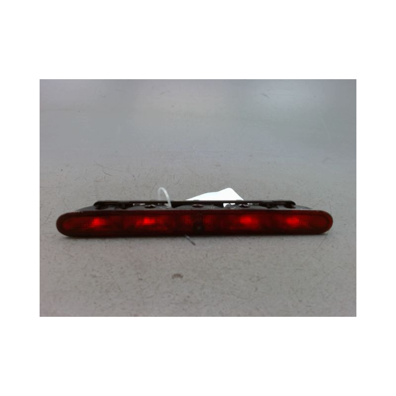 FEUX STOP SUPPLEMENTAIRE PEUGEOT 206 + 2009-2013