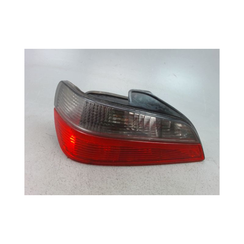 FEU ARRIERE GAUCHE  PEUGEOT 406 BERL. Phase 1 1995-1999