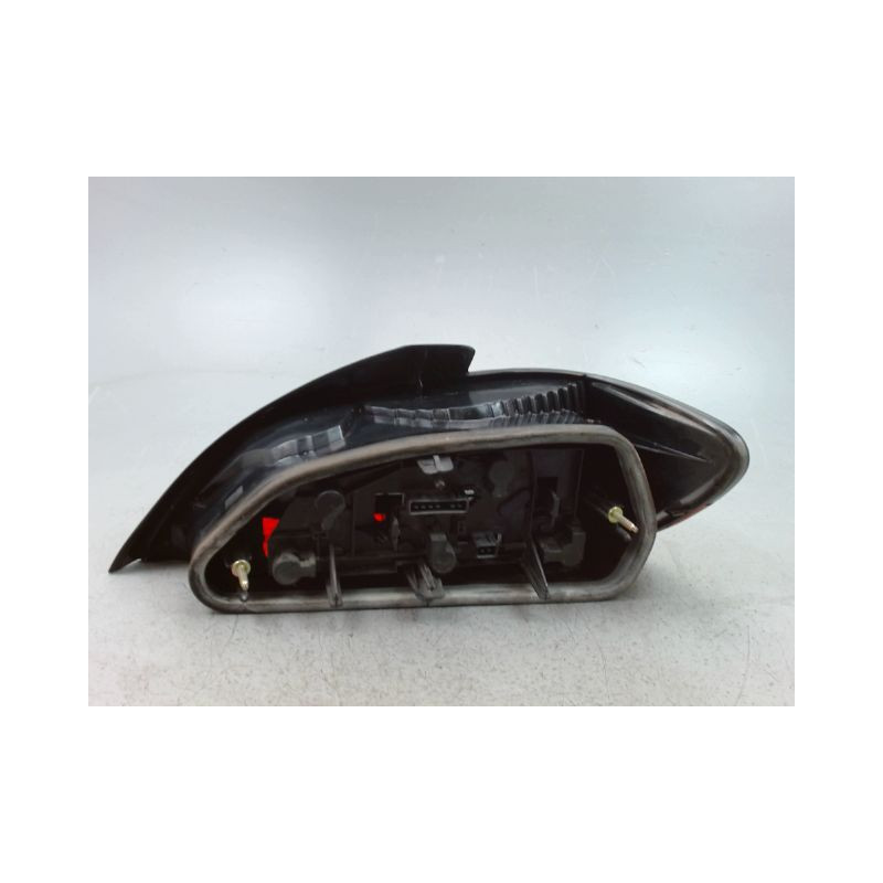 FEU ARRIERE GAUCHE  PEUGEOT 406 BERL. Phase 1 1995-1999