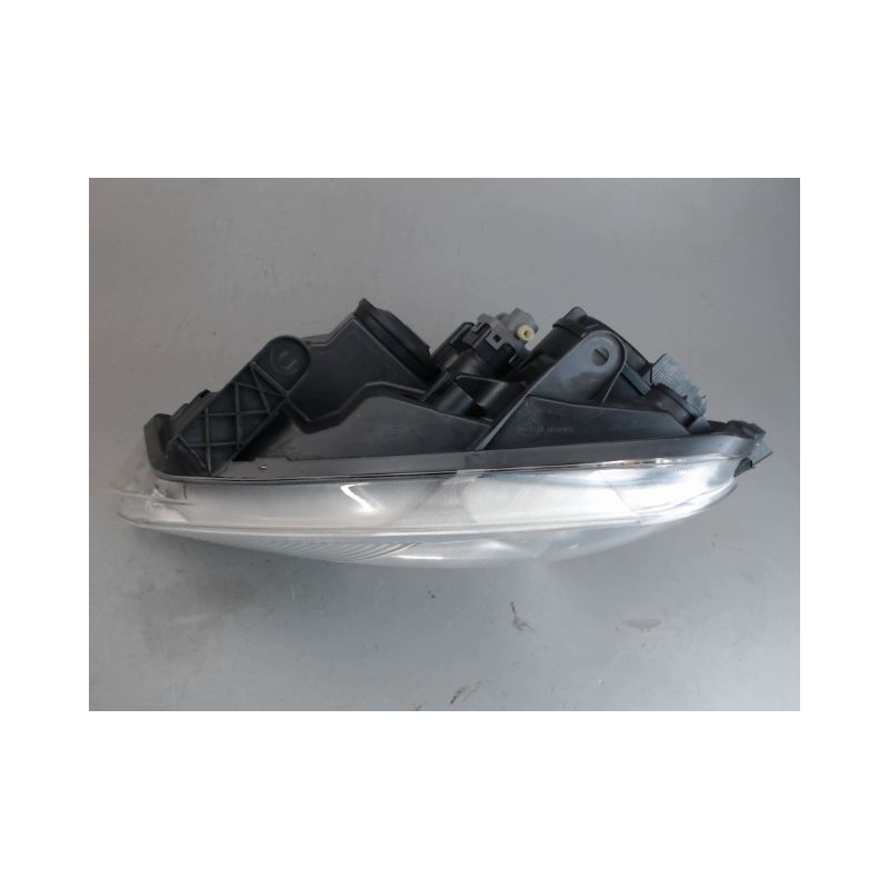 PHARE GAUCHE NISSAN QASHQAI