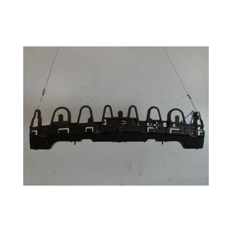 SUPPORT CENTRAL PARE-CHOC ARRIERE  RENAULT CLIO