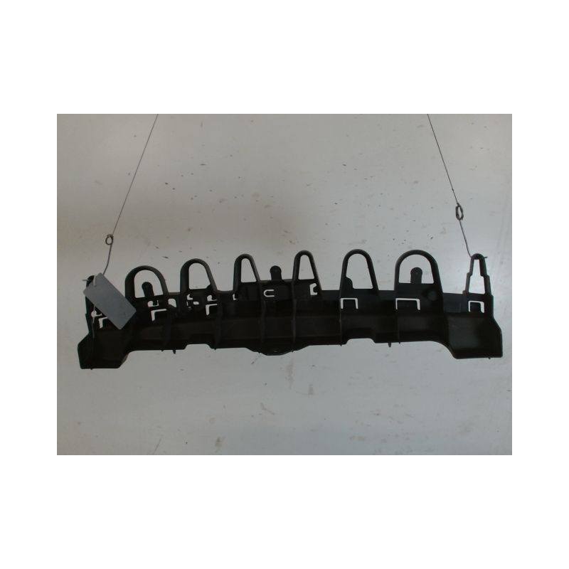 SUPPORT CENTRAL PARE-CHOC ARRIERE  RENAULT CLIO