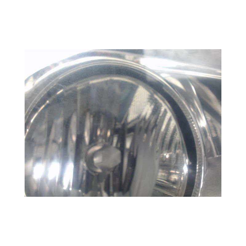PHARE DROIT OPEL CORSA