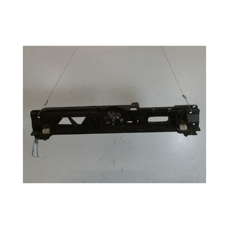 TRAVERSE SUPERIEURE ARMATURE AVANT PEUGEOT 3008