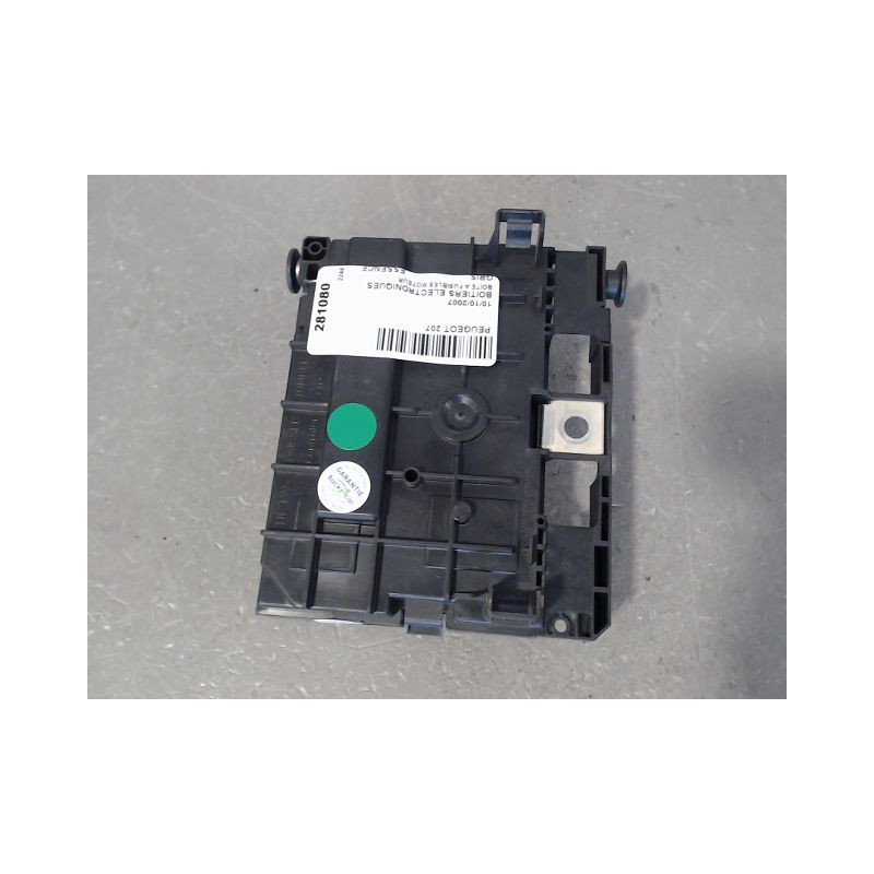 BOITE A FUSIBLES PEUGEOT 207