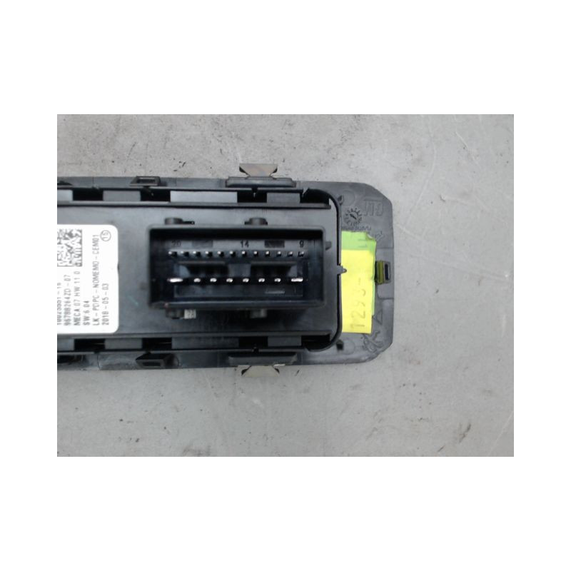 COMMANDE LEVE-GLACE PORTE AVG CITROEN BERLINGO