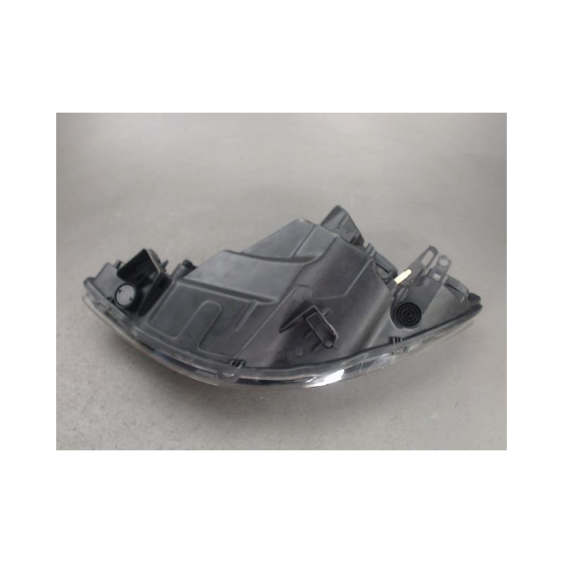 PHARE DROIT PEUGEOT 1007