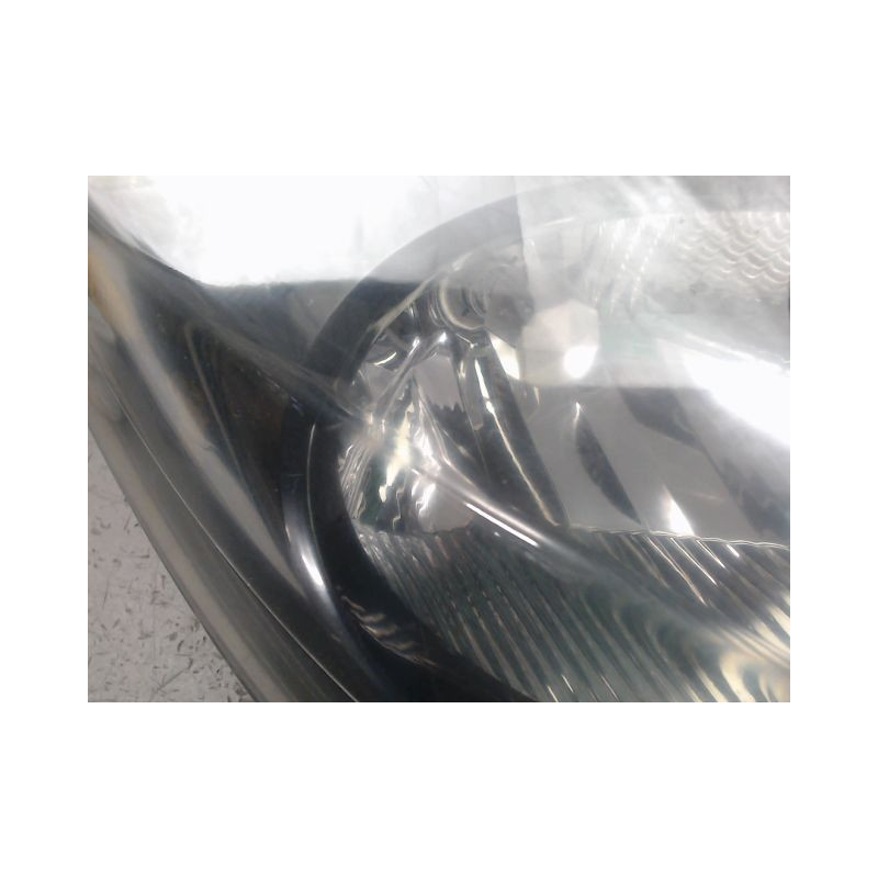 PHARE DROIT PEUGEOT 1007