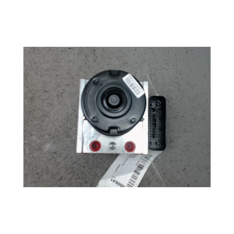 UNITE HYDRAULIQUE ABS TOYOTA YARIS