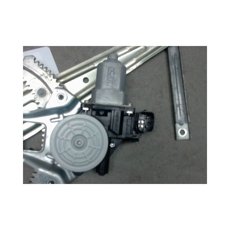 MECANISME+MOTEUR LEVE-GLACE ARRIERE DROIT NISSAN JUKE