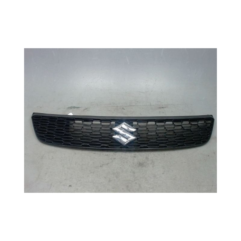 CALANDRE SUZUKI SWIFT 4 ESSENCE