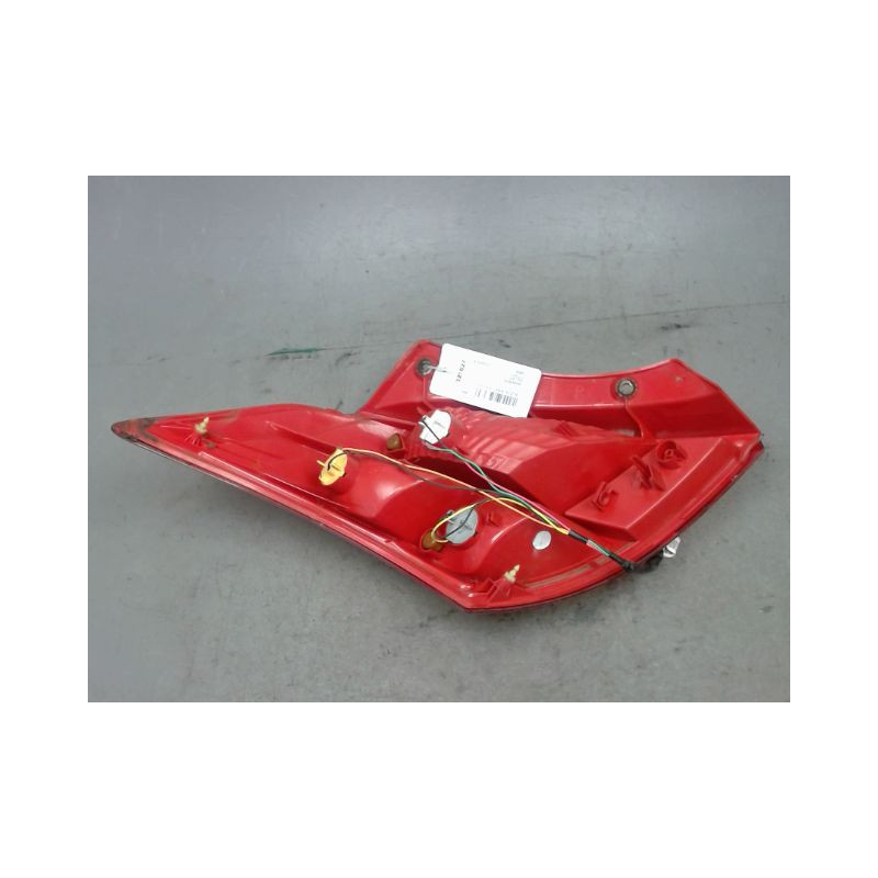FEU ARRIERE DROIT SUZUKI SWIFT 4 ESSENCE