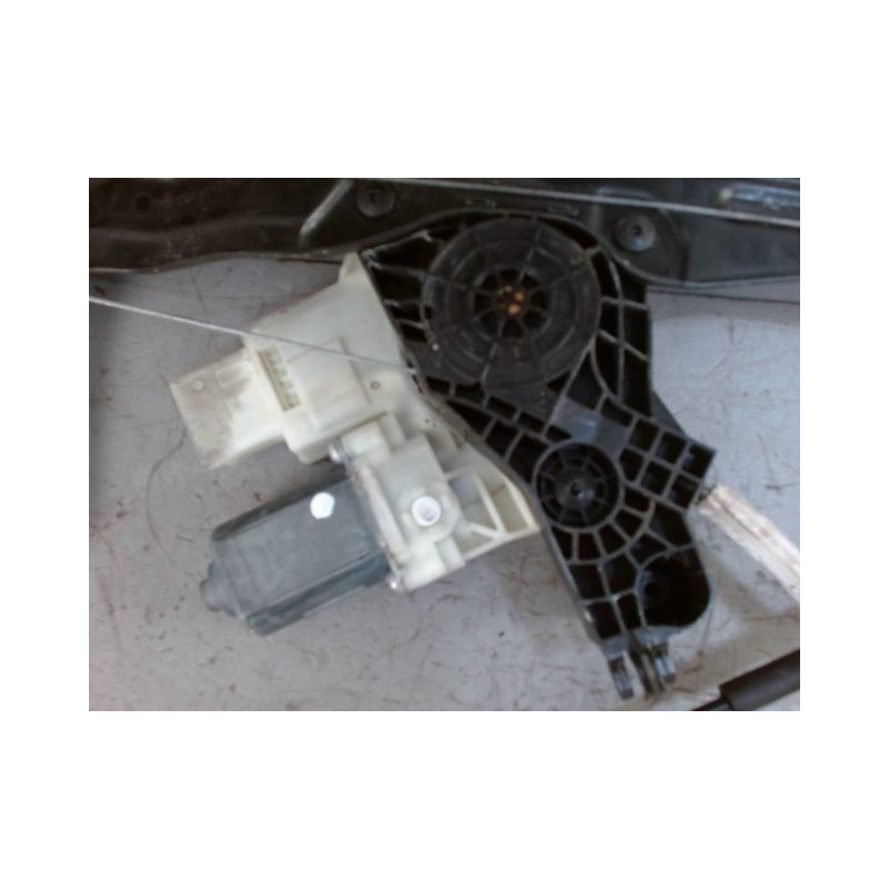 MECANISME+MOTEUR LEVE-GLACE AVANT GAUCHE PEUGEOT 308