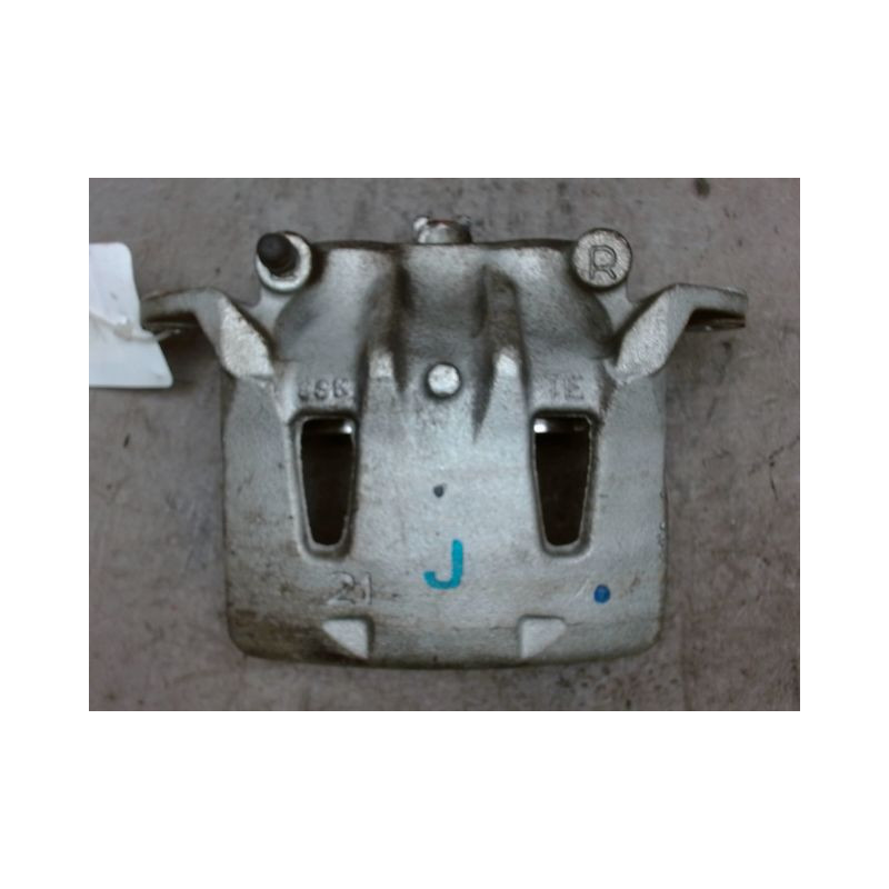 ETRIER DE FREIN AVANT DROIT NISSAN NV200