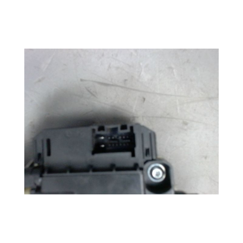 MECANISME+MOTEUR LEVE-GLACE AVANT GAUCHE VOLKSWAGEN POLO