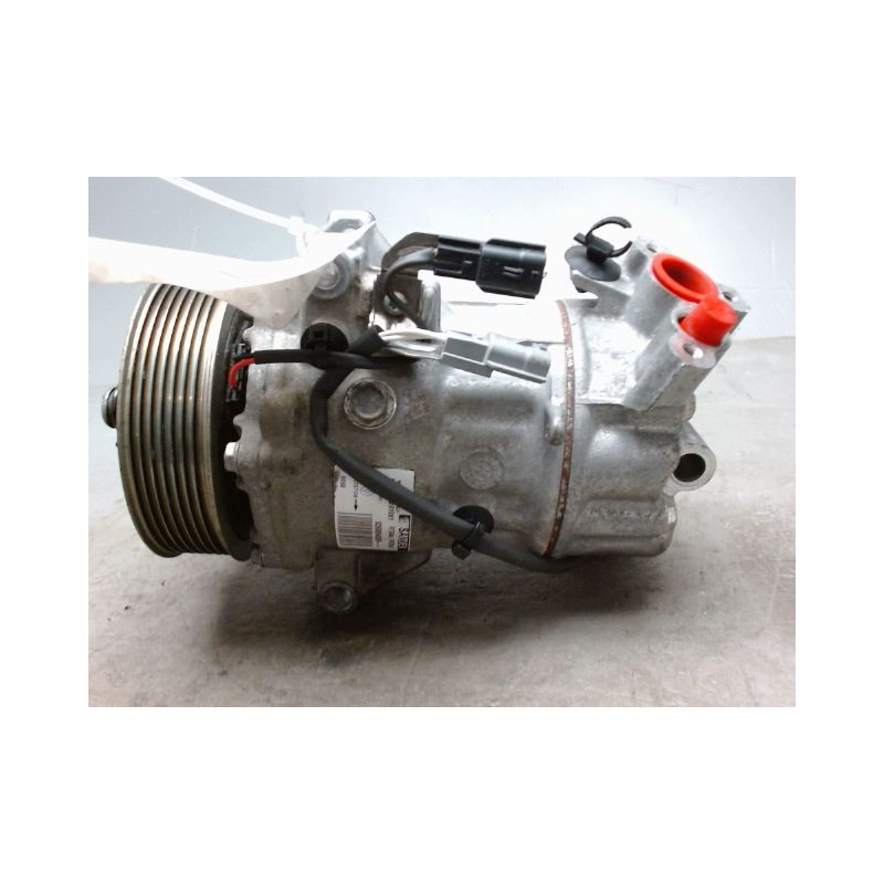 COMPRESSEUR AIR CONDITIONNE RENAULT CLIO