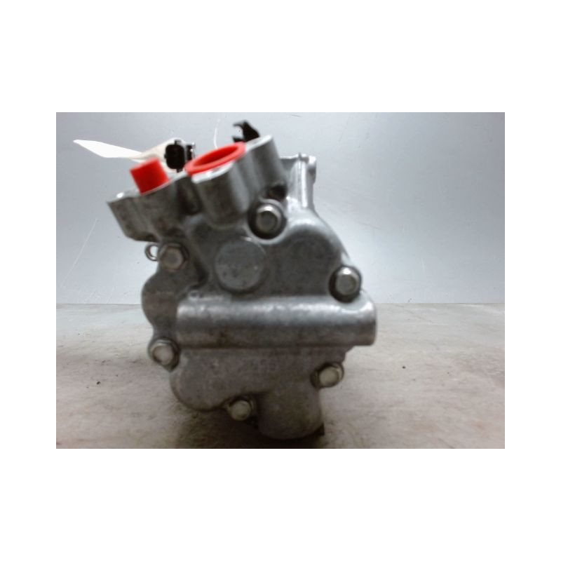 COMPRESSEUR AIR CONDITIONNE RENAULT CLIO