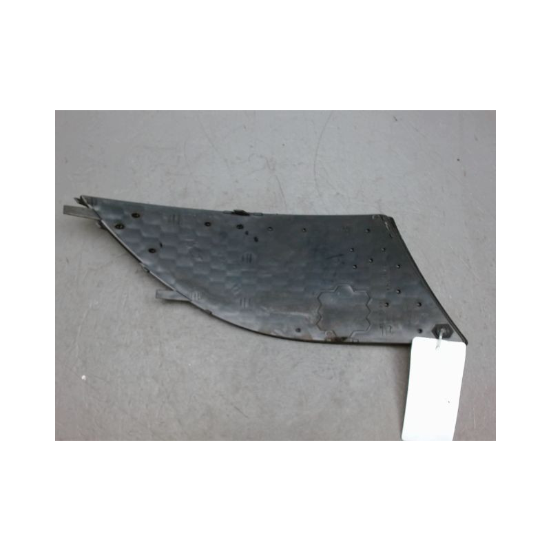 GRILLE VENTILATION PARE-CHOC AVG SEAT ALTEA