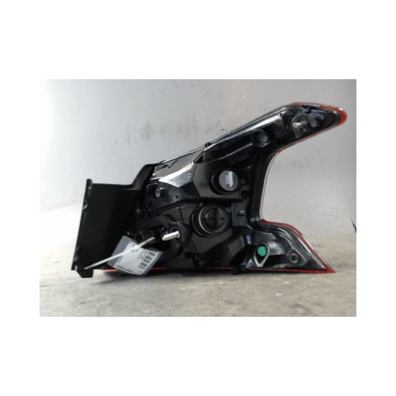FEU ARRIERE GAUCHE  PEUGEOT 308 2011-