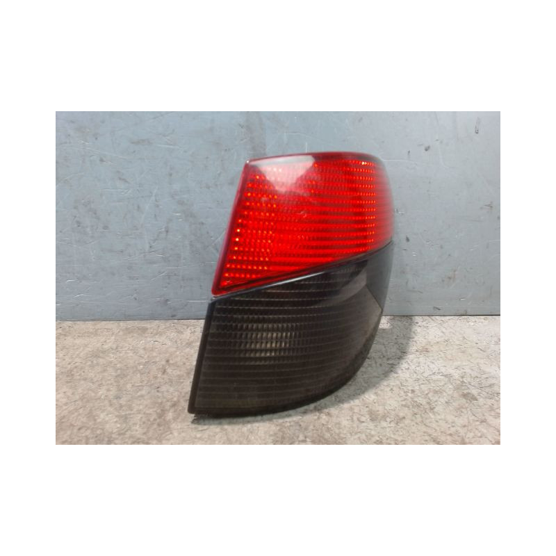 FEU ARRIERE DROIT PEUGEOT 406 BREAK 99-04