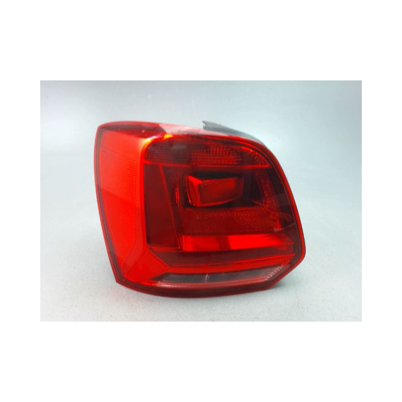 FEU ARRIERE GAUCHE  VOLKSWAGEN POLO V Phase 1 (6R) 2009-...