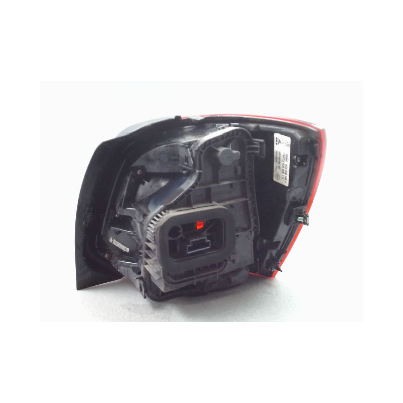 FEU ARRIERE GAUCHE  VOLKSWAGEN POLO V Phase 1 (6R) 2009-...