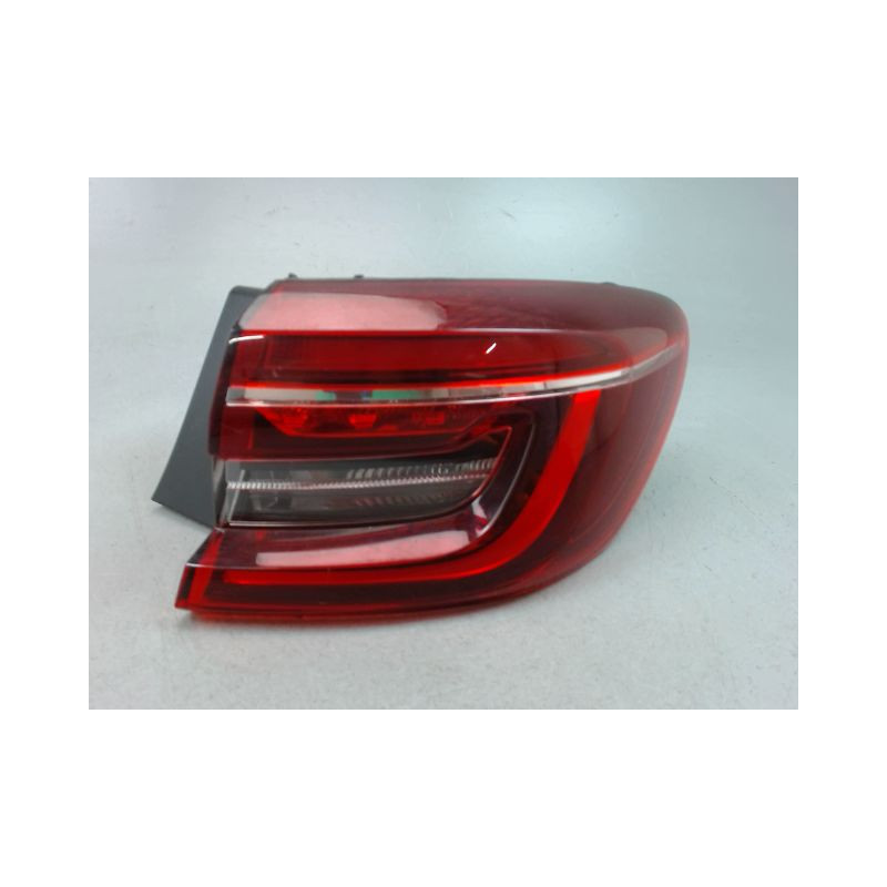 FEU ARRIERE DROIT RENAULT CLIO