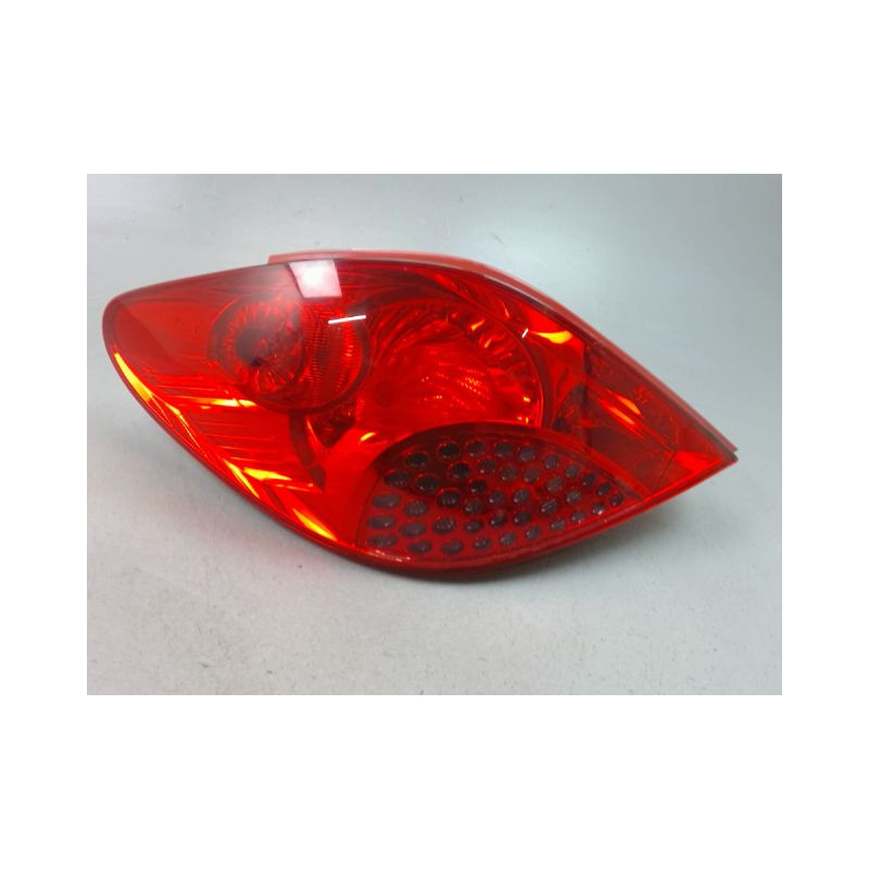 FEU ARRIERE GAUCHE  PEUGEOT 207 2006-2013