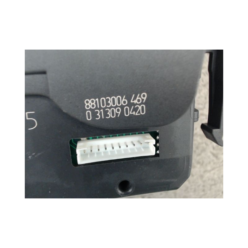 COMMANDE ESSUIE GLACE RENAULT CLIO