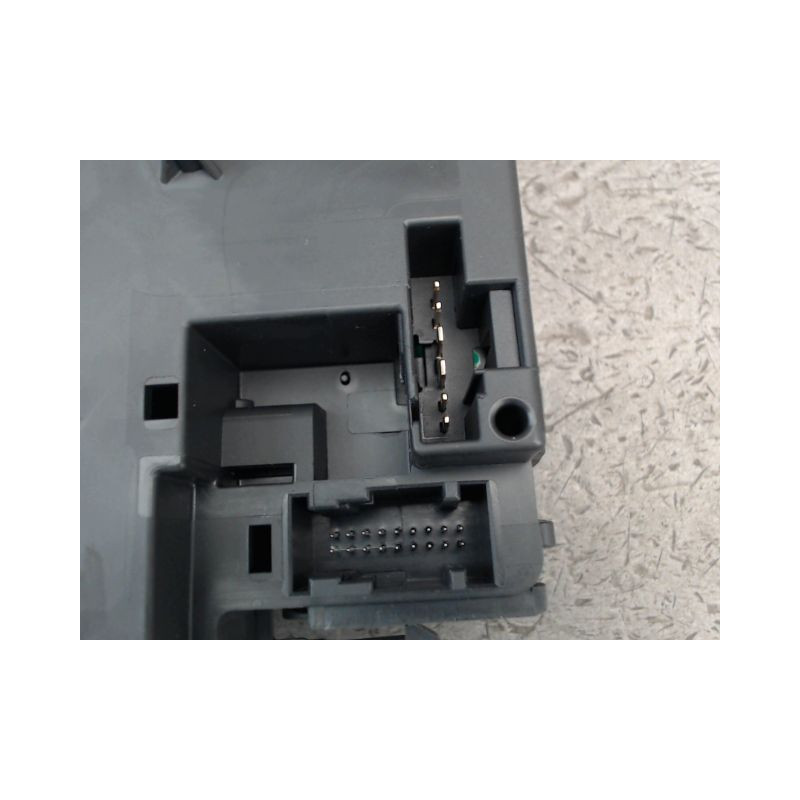 COMMANDE ESSUIE GLACE RENAULT CLIO