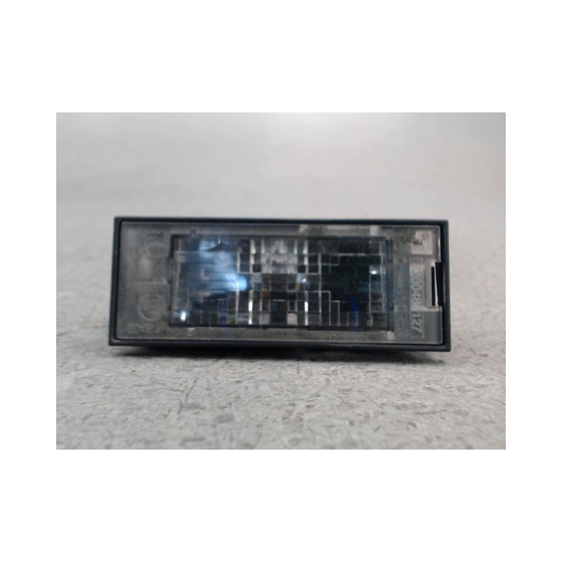 ECLAIREUR PLAQUE DE POLICE GAUCHE RENAULT CLIO