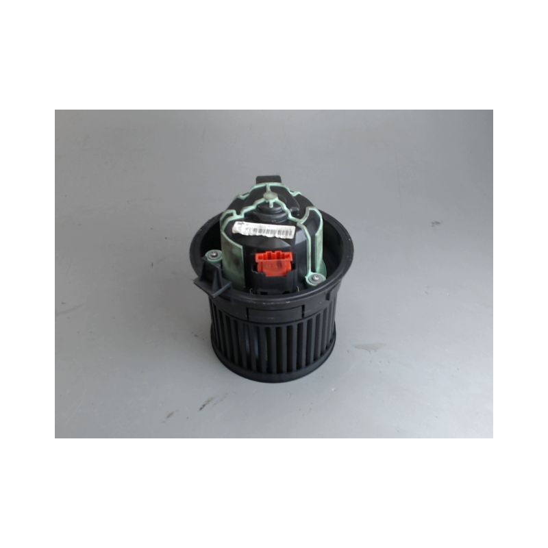 MOTEUR VENTILATEUR CHAUFFAGE PEUGEOT 308